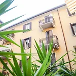דירה Monolocale In Via Cadore 2 - Duomo *