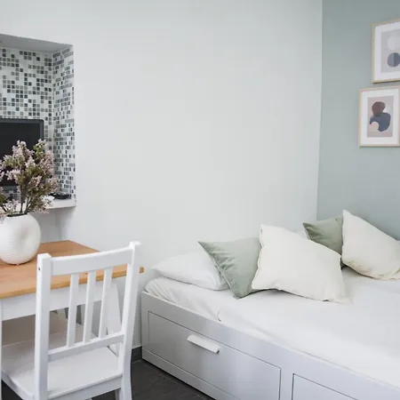 Apartment Monolocale In Via Cadore 2 - Duomo Mailand